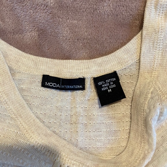 Cream tank top - Picture 3 of 3